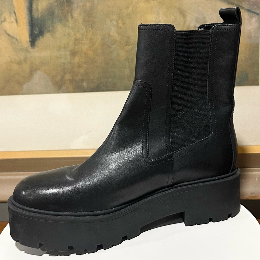🌸MARC FISHER🌸 Dacilla Buckle Leather  Slip On Black Combat Boot Size: 8.5 - Picture 5 of 16